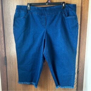 NWT Alfred Dunner Allure Superstretch Denim Fringe Capri Length Plus Size 24w